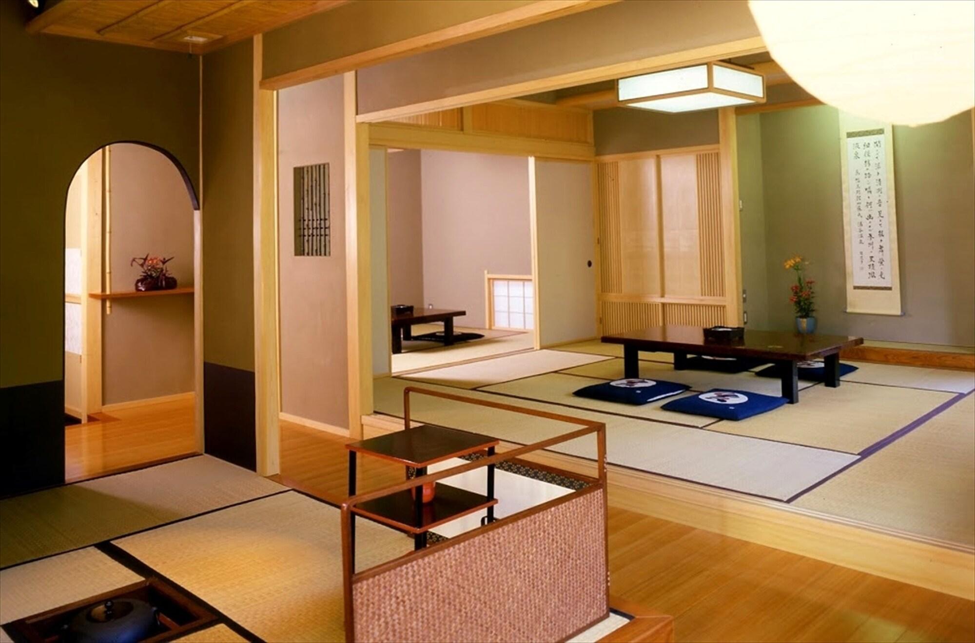 Hazu Bekkan Shinshiro Экстерьер фото